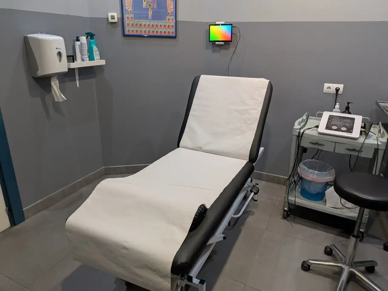 Sala de tractament amb llitera